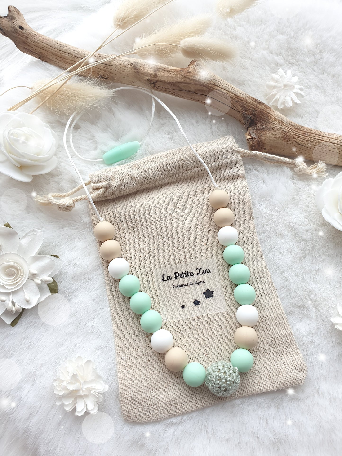 Collier d'allaitement et de portage * Douceur lactée * Mélange de vert et son crochet * - lapetitezou