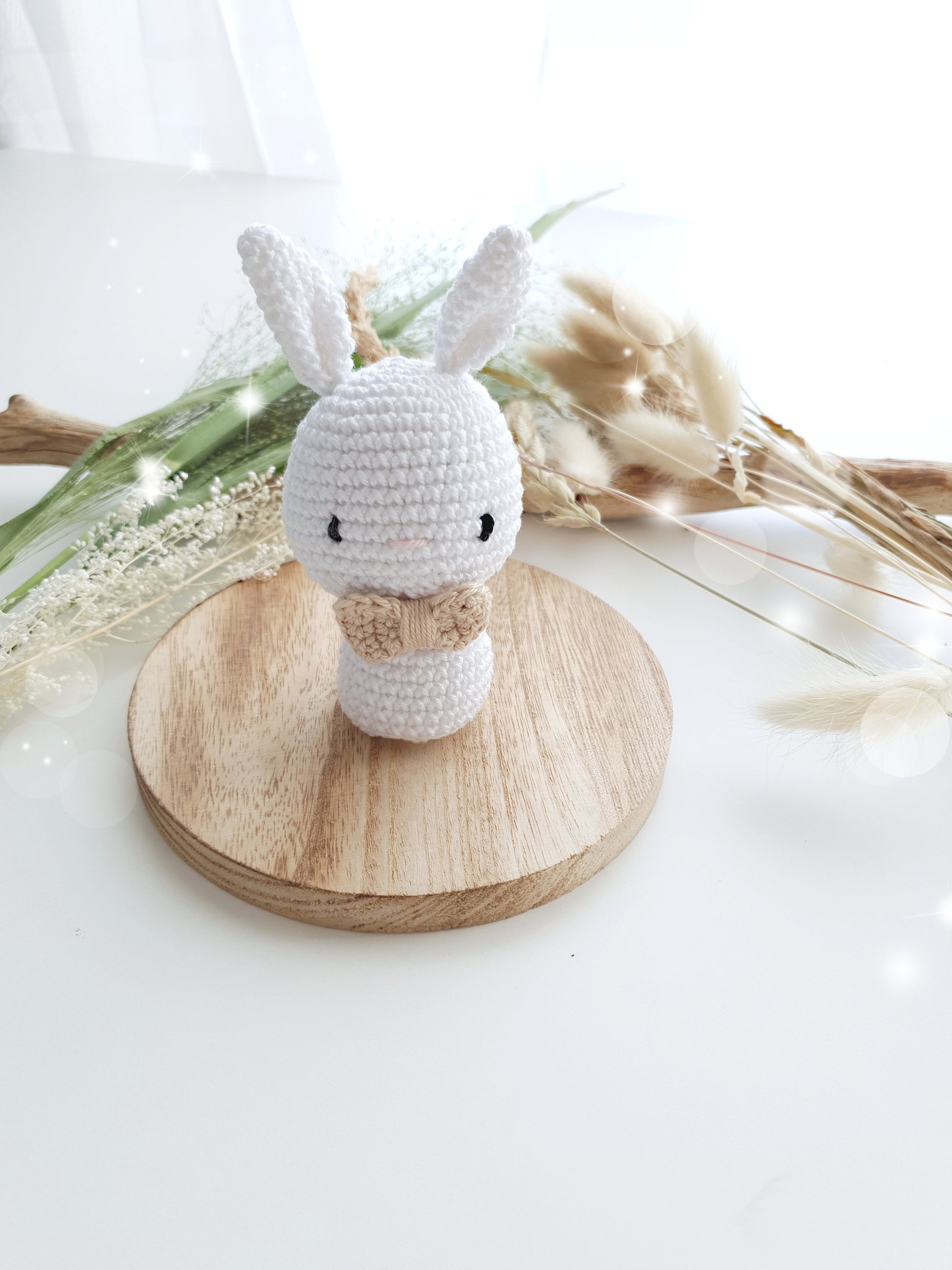 Joli hochet lulu lapin en crochet - lapetitezou